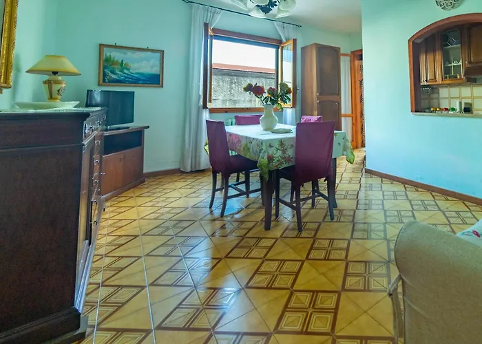 Апартаменти Casa Samari Three *